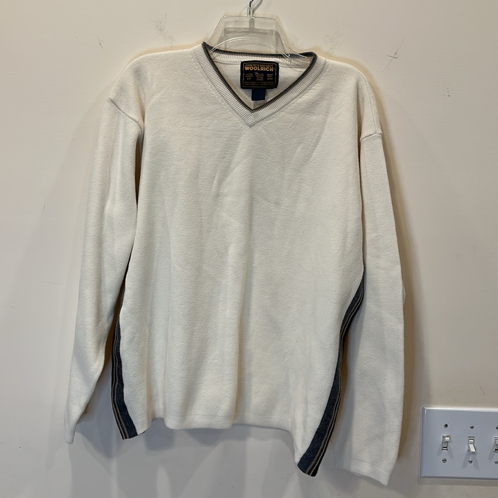 Woolrich Cream V Neck Pullover Sweater with striped sides, Men’s Large, EUC
